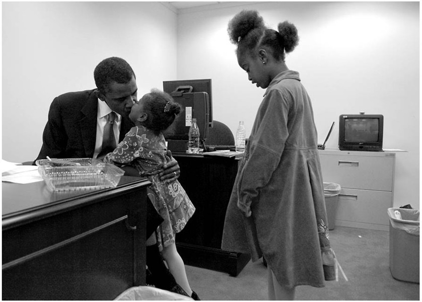 Kissing daughter Sasha. : The Rise of Barack Obama : Pete Souza Photography