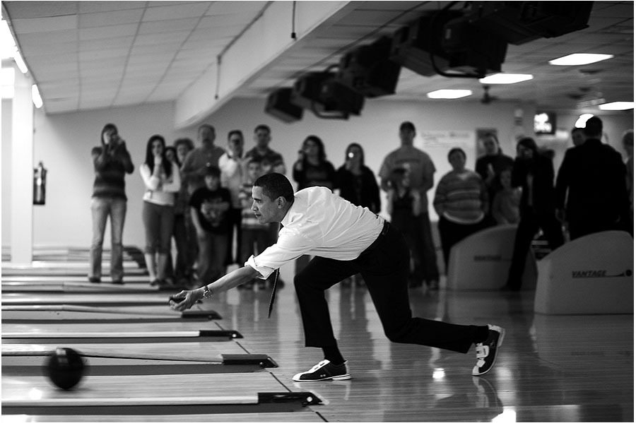 Bowling in Altoona, Penn. : The Rise of Barack Obama : Pete Souza Photography